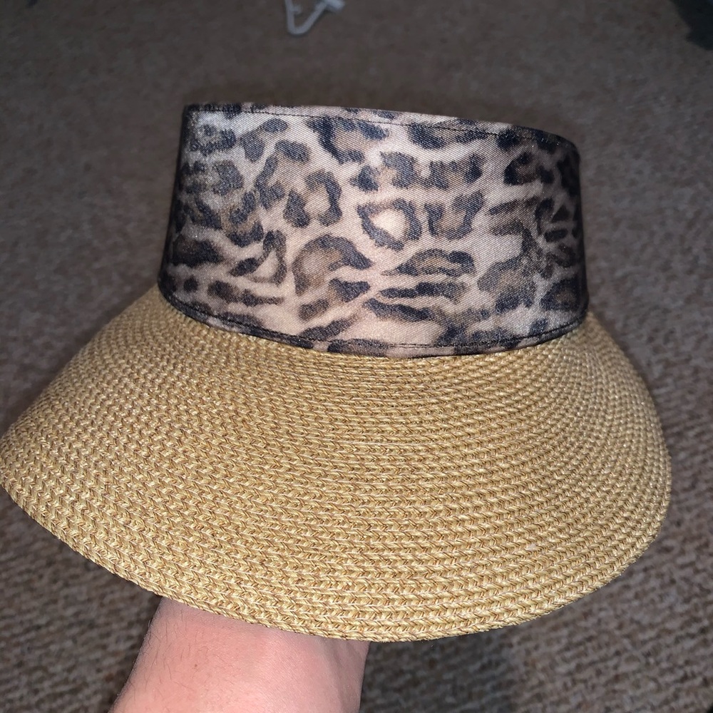 HOLTRENFREW HAT